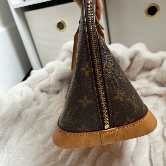 SOLD - Picture 7 of 16